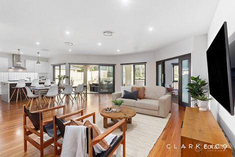 Property photo of 21 Pearse Crescent Bolwarra Heights NSW 2320