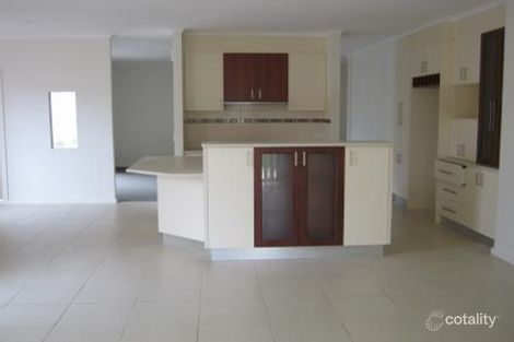 Property photo of 18 Glen Drouitt Drive Caroline Springs VIC 3023