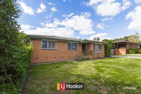 15 Chuculba Cres, Giralang, ACT 2617