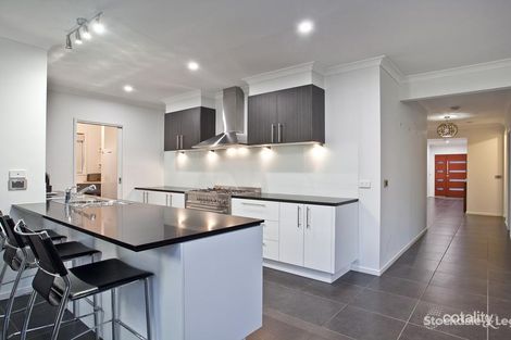 Property photo of 22 Upton Circle Derrimut VIC 3026