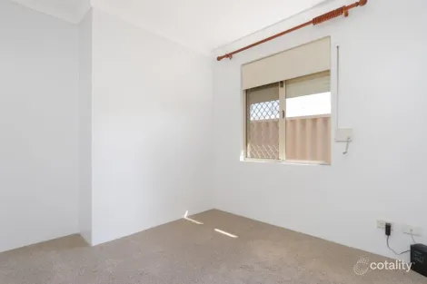 Property photo of 150 Seville Drive Seville Grove WA 6112