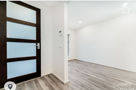 Property photo of 33 Creekwood Way Cobblebank VIC 3338