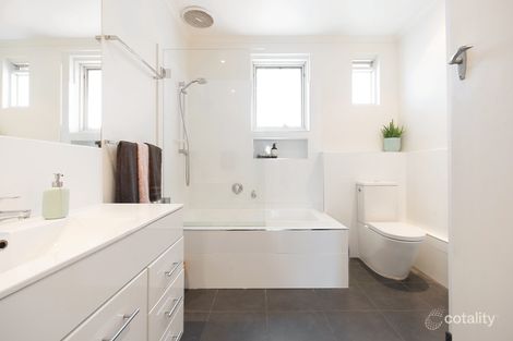 Property photo of 9/126 Wattle Valley Road Camberwell VIC 3124