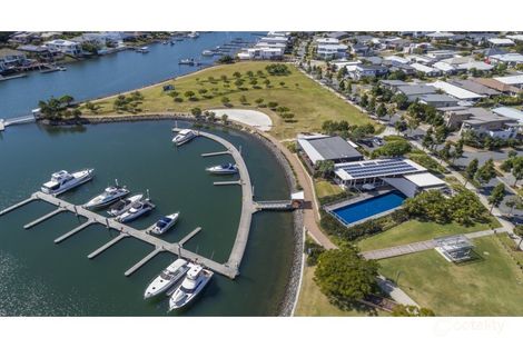 Property photo of 12 North Quay Circuit Hope Island QLD 4212