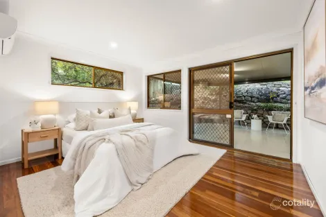 Property photo of 5 Nolina Court Indooroopilly QLD 4068