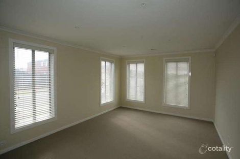 Property photo of 2 Hiltaba Walk Tarneit VIC 3029
