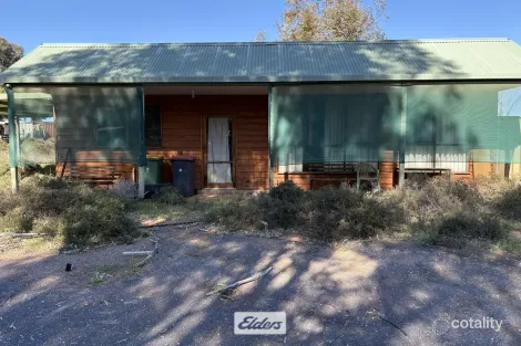 Property photo of 8749 Murray Valley Highway Boundary Bend VIC 3599