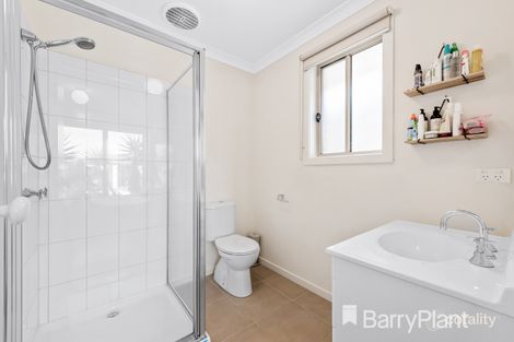 Property photo of 48 Saltbush Crescent Brookfield VIC 3338