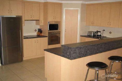 Property photo of 8 Links Court Kin Kora QLD 4680