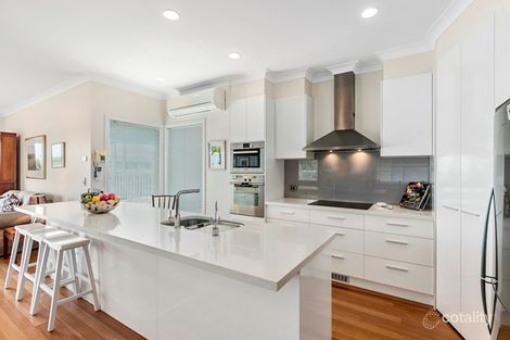 Property photo of 116 Stratton Terrace Manly QLD 4179