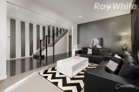 Property photo of 24 Songbird Crescent South Morang VIC 3752