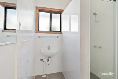 Property photo of 35 Oakland Avenue The Entrance NSW 2261