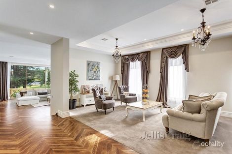 Property photo of 53 Kinnoull Grove Glen Waverley VIC 3150