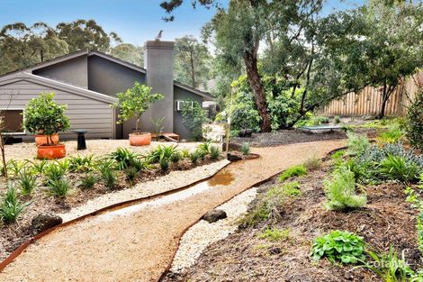 Property photo of 3 Manorwood Place Mitcham VIC 3132