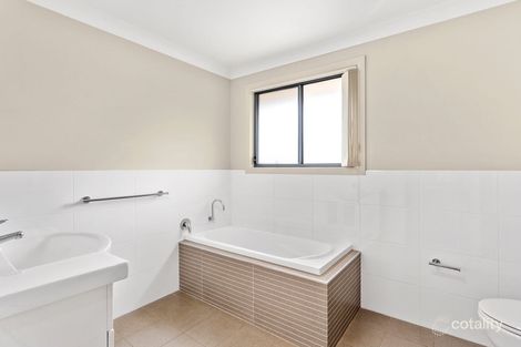 Property photo of 2/121 Daintree Drive Albion Park NSW 2527