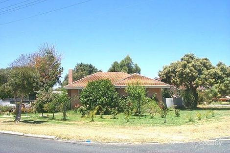 1 Jay St, Cloverdale, WA 6105