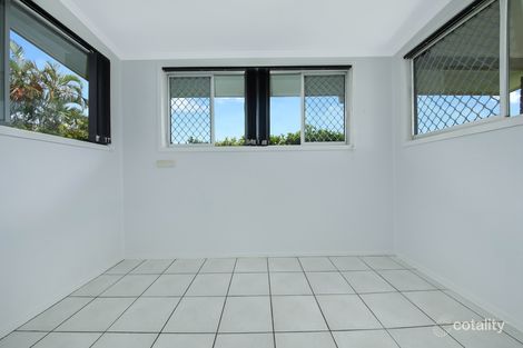 Property photo of 3 Brolga Avenue New Auckland QLD 4680