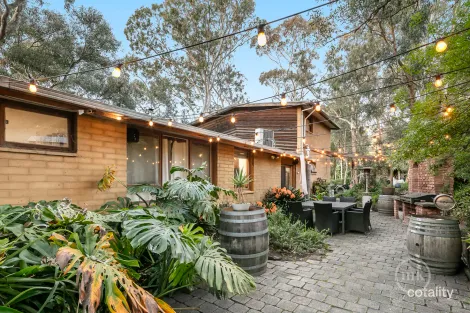 43-47 DERING ST, DIAMOND CREEK, VIC 3089