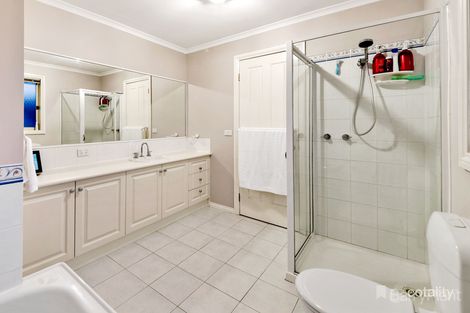 Property photo of 1 Milfull Court Narre Warren North VIC 3804