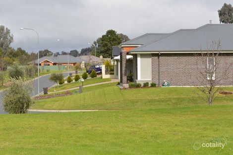 Property photo of 19 Featherstone Avenue Glenroy NSW 2640