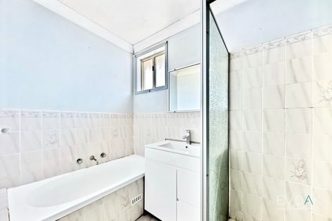 Property photo of 16 Wirraway Place Doonside NSW 2767