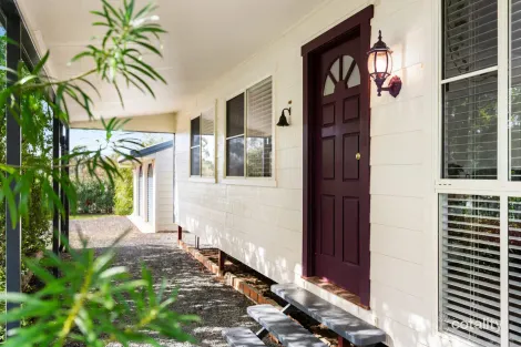 16 William St, Meringandan West, QLD 4352
