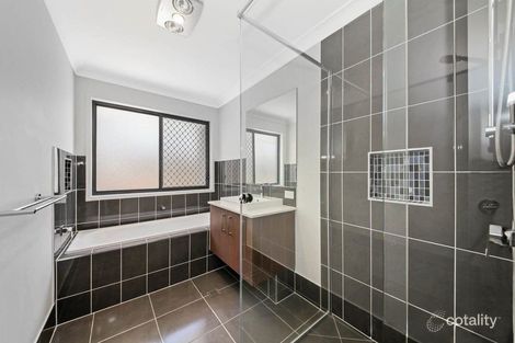 Property photo of 8 Glendale Crescent Heathwood QLD 4110