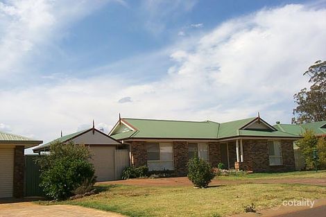 5 Alroe Ct, Kearneys Spring, QLD 4350