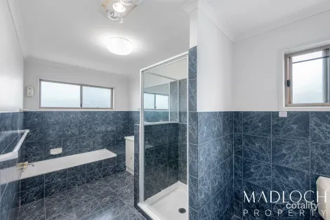 Property photo of 14 Cypress Close Kin Kora QLD 4680