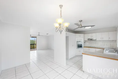 Property photo of 14 Cypress Close Kin Kora QLD 4680