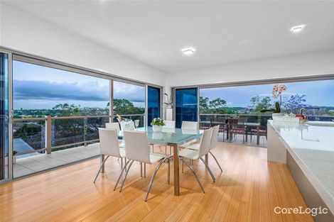 Property photo of 15 Castle Hill Street Holland Park West QLD 4121