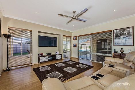Property photo of 3 Mosedale Loop Waikiki WA 6169