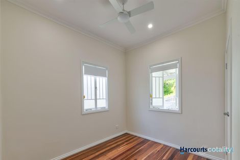 Property photo of 80 Riding Road Hawthorne QLD 4171