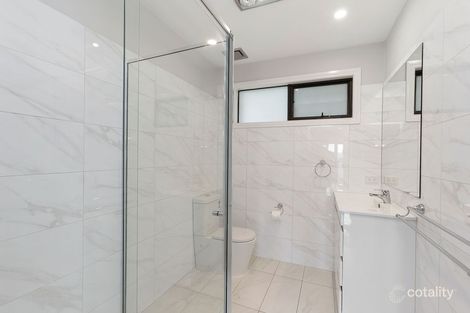 Property photo of 2/13 Great Ocean Road Marengo VIC 3233