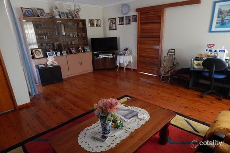 Property photo of 7 Cromer Place St Johns Park NSW 2176