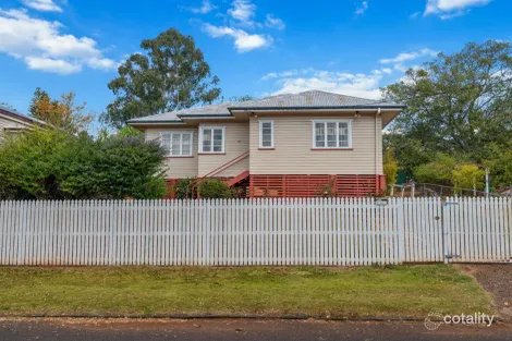 22 Christmas St, North Toowoomba, QLD 4350