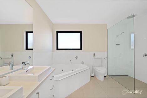 Property photo of 11 Ibis Court Cowes VIC 3922