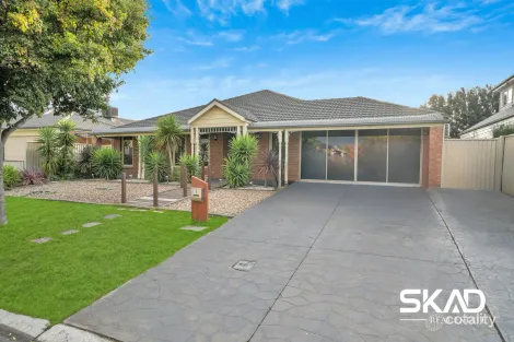 Property photo of 5 Parramatta Walk Craigieburn VIC 3064