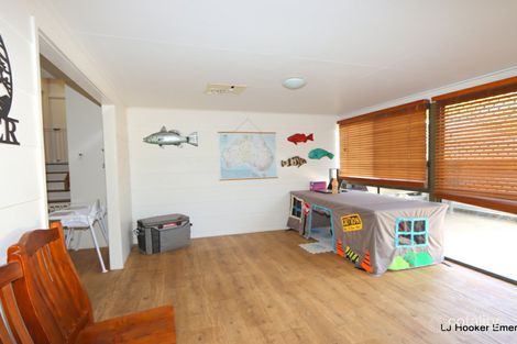 Property photo of 8 Ward Place Emerald QLD 4720