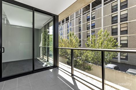 Property photo of 114/70 Queens Road Melbourne VIC 3004