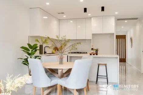 Property photo of 24 Eremaea Road Craigieburn VIC 3064