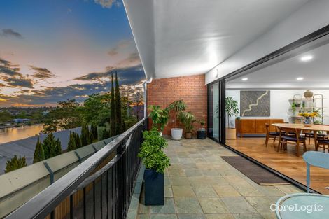 Property photo of 4/36 St James Street Highgate Hill QLD 4101