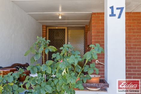 Property photo of 17 Adamson Road Parmelia WA 6167