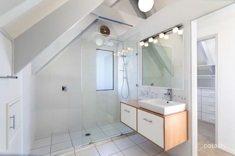 Property photo of 14 Eingana Street Hope Island QLD 4212