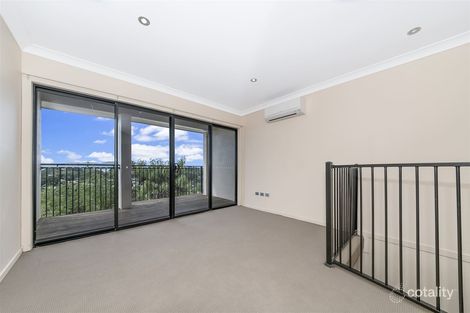 Property photo of 4/27 Gilbert Crescent Castle Hill QLD 4810