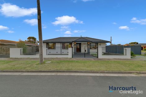Property photo of 11 Wentworth Road Melton South VIC 3338