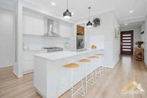 Property photo of 27 Eastern View Drive Eastwood VIC 3875