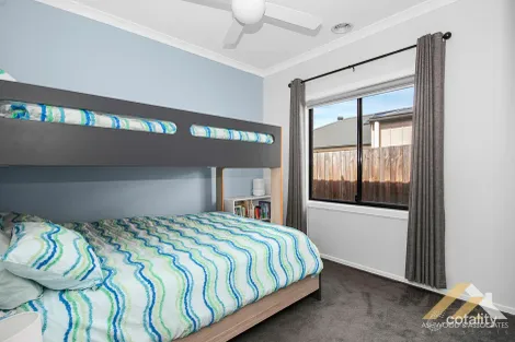 Property photo of 27 Eastern View Drive Eastwood VIC 3875