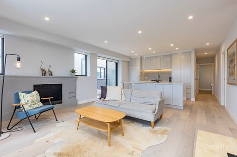 Property photo of 102/51 Ormond Esplanade Elwood VIC 3184