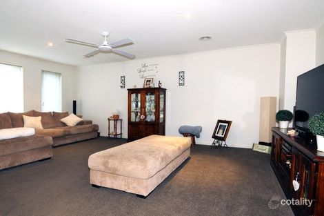 Property photo of 19 Sanoma Drive Skye VIC 3977